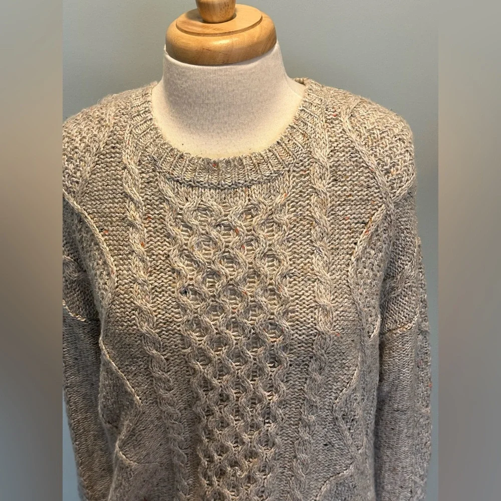 Treasure & Bond CabinCore Cable Knit Wool blend crew neck sweater size Medium